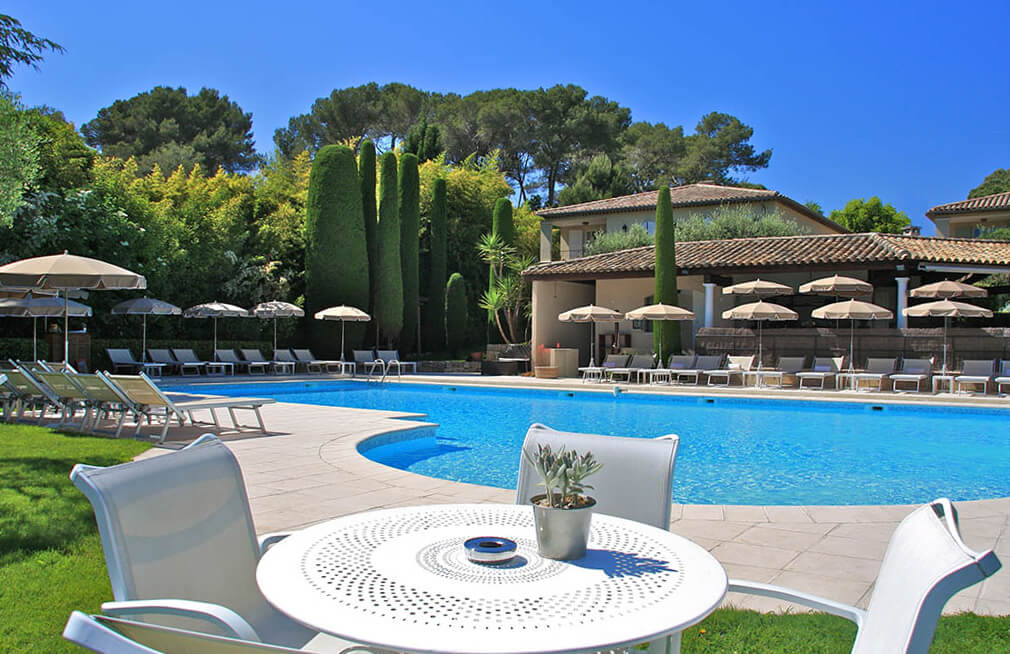 Hotel in Cannes and Mougins 